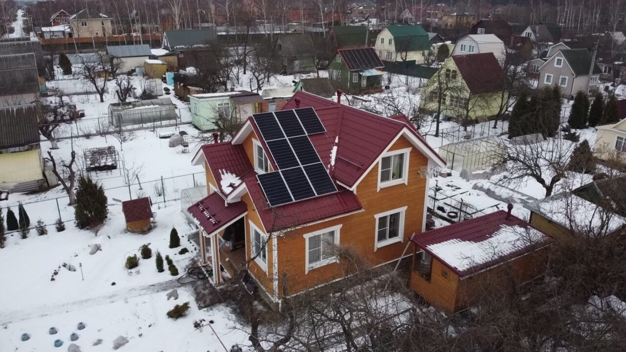 Гибридная солнечная электростанция в Бронницах
